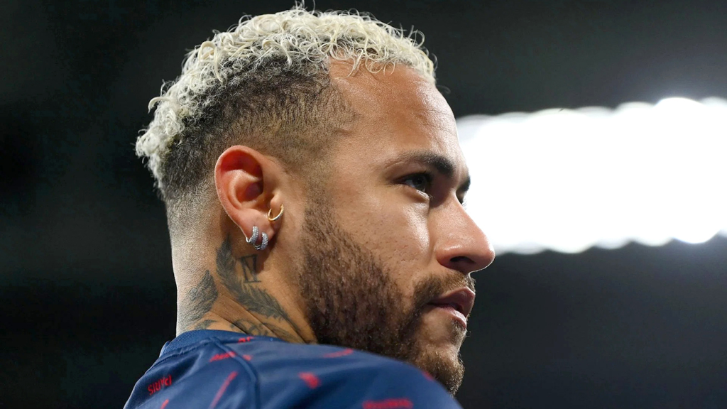 Gương mặt điển trai của Neymar - cầu thủ lương cao nhất thế giới